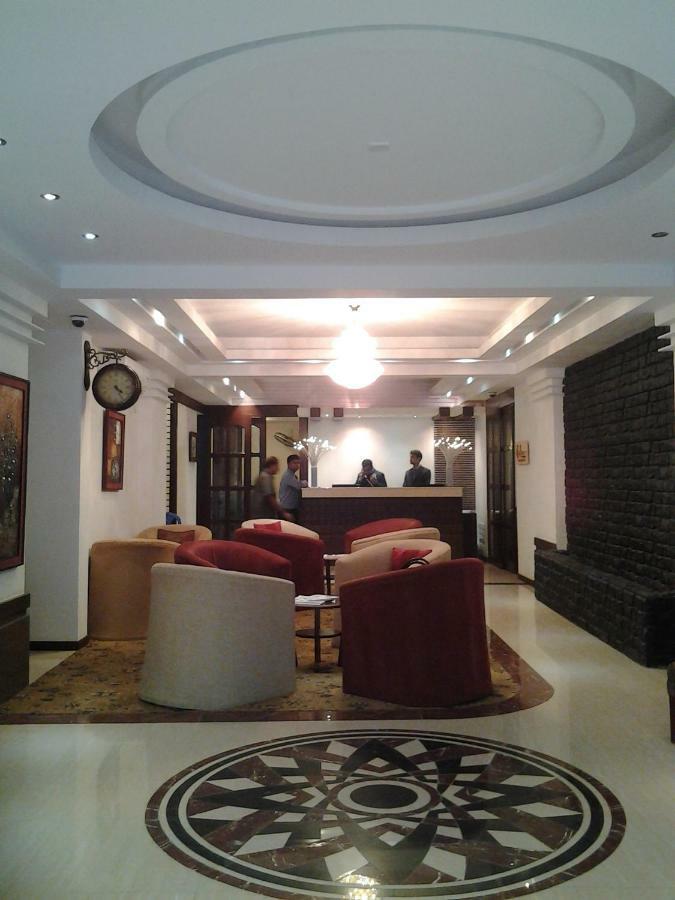 דאהקה Grand Oriental Hotel מראה חיצוני תמונה